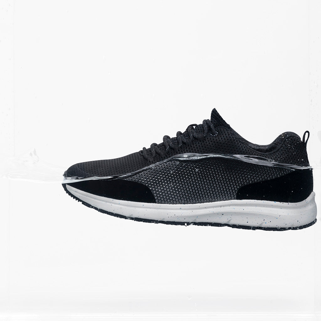 THE ESSENTIAL - BLACK