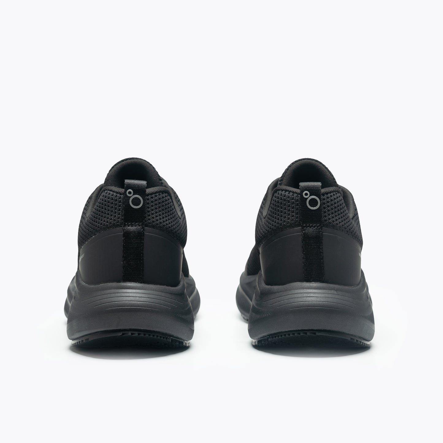 The ESSENTIAL MAX - TRIPLE BLACK